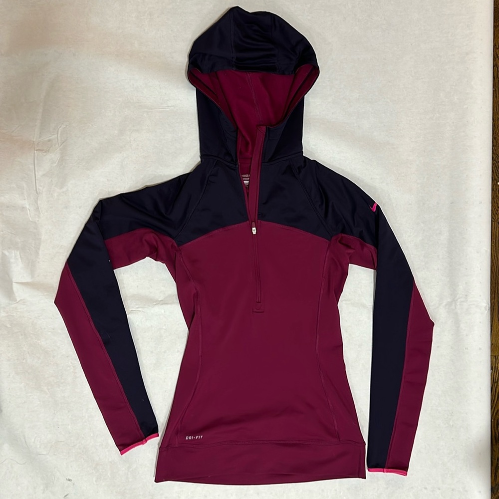 Nike stretch hoodie